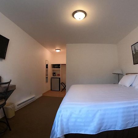 Col-Pacific Motel Ilwaco Экстерьер фото