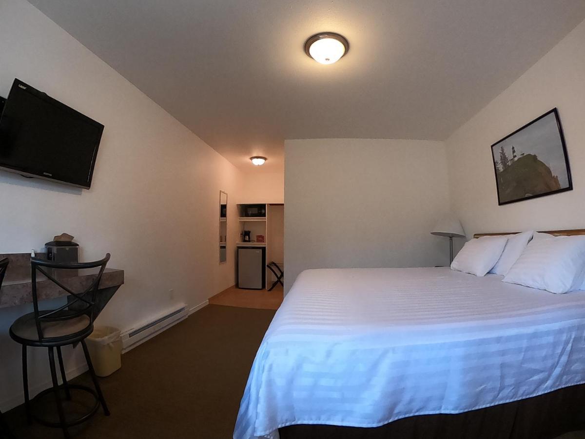 Col-Pacific Motel Ilwaco Экстерьер фото